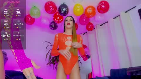 Snapshot of girlsonline_ chatting on January 2025 03:43:01 AM C. Sofia online show from January 2025 03:43:01 AM