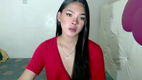 Snapshot of girlsweet_preciousxoxo chatting on October 2025 05:24:01 AM Precious online show from October 2025 05:24:01 AM