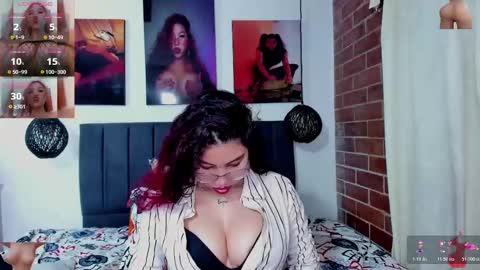 Snapshot of gisele_cedield chatting on November 2025 03:06:01 AM Kylie online show from November 2025 03:06:01 AM