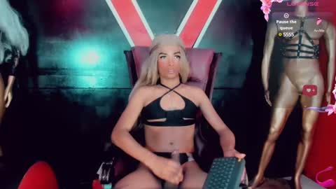 Snapshot of gisele_fox chatting on January 2025 06:54:01 AM Gisel online show from January 2025 06:54:01 AM