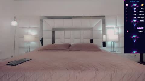 Snapshot of gisele_fox chatting on March 2025 01:46:01 AM Gisel online show from March 2025 01:46:01 AM