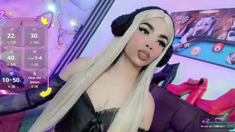 Snapshot of gisele_fox chatting on June 2026 07:08:02 PM Gisel online show from June 2026 07:08:02 PM