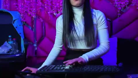 gisell_squirt online show from October 2025 12:02:02 PM