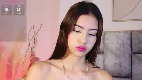 Snapshot of giselleclair chatting on November 2025 12:04:01 PM giselleclair online show from November 2025 12:04:01 PM