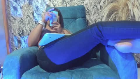 Snapshot of gissel_angel chatting on January 2025 11:24:02 PM Gissel angel online show from January 2025 11:24:02 PM