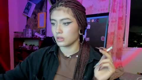 Snapshot of giulietta_mon chatting on December 2024 03:39:01 AM Giulietta online show from December 2024 03:39:01 AM