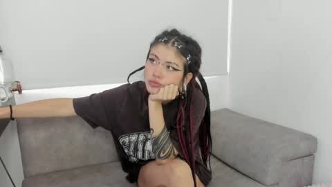 Snapshot of giulietta_mon chatting on May 2026 12:35:01 PM Giulietta online show from May 2026 12:35:01 PM