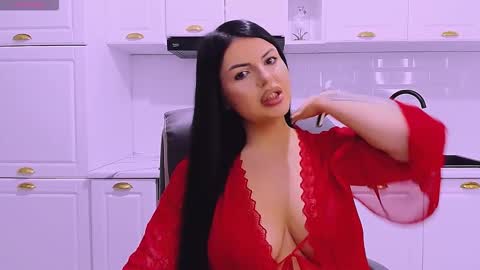 Giulia online show from February 2026 10:16:02 PM