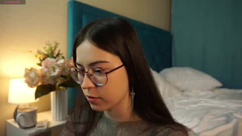 Agness online show from November 2025 03:34:01 PM