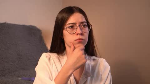 Agness online show from February 2026 02:27:02 PM