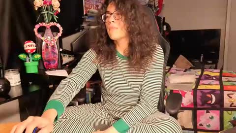 glaceon9 online show from February 2025 05:25:01 AM