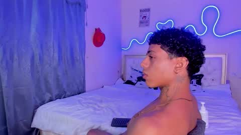 Snapshot of glader_guy chatting on October 2025 10:52:01 PM only for you bby online show from October 2025 10:52:01 PM