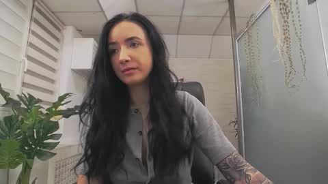 Snapshot of glamkate chatting on December 2025 04:28:02 AM online show from December 2025 04:28:02 AM