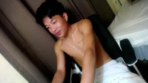 glenndou_daxs online show from October 2025 05:08:01 AM