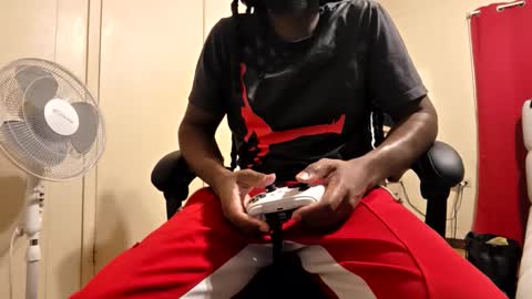 glomightyj online show from January 2026 06:17:01 AM