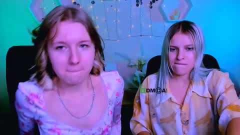 Snapshot of gloria_bubble chatting on November 2025 10:29:02 PM your dream online show from November 2025 10:29:02 PM