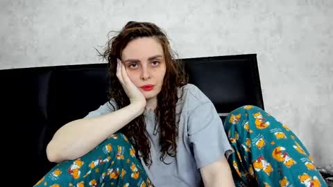 Gloria Wood online show from April 2026 05:51:01 PM