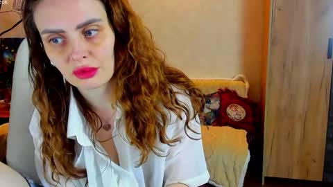 Gloria Wood online show from May 2026 05:18:01 PM