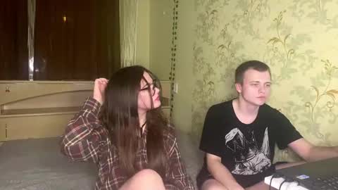 Emmy and Maks online show from March 2026 01:18:02 PM