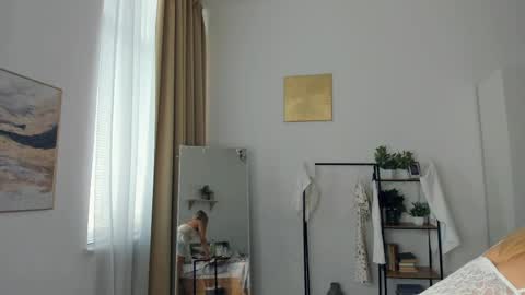 Snapshot of glossybabe_ chatting on May 2026 09:50:02 AM Cherry online show from May 2026 09:50:02 AM