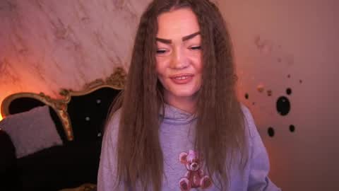 Snapshot of glow_kitten chatting on April 2026 12:14:02 PM glow_kitten online show from April 2026 12:14:02 PM