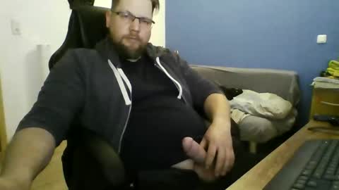 gnik_labinnah online show from May 2026 09:00:01 PM