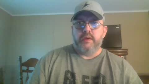 Snapshot of gobey33 chatting on July 2026 05:06:02 PM IDKIDCIDGAF online show from July 2026 05:06:02 PM