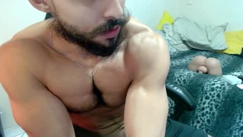 god hunkules online show from December 2025 10:14:01 PM