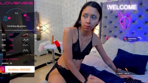 Snapshot of goddess__lilith_ chatting on December 2024 12:52:01 PM Lilith online show from December 2024 12:52:01 PM