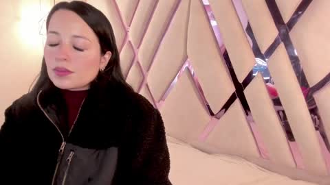 M A R T I N A  online show from April 2026 12:39:01 PM