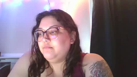 Snapshot of goddess_sereniity chatting on April 2026 08:34:02 PM goddess_sereniity online show from April 2026 08:34:02 PM