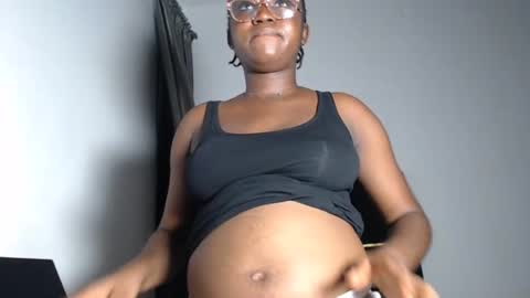 Swidney online show from February 2025 08:20:02 PM