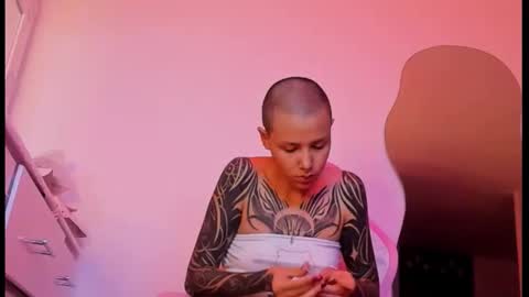 Snapshot of goddess_vee_ chatting on October 2025 03:23:02 AM vee online show from October 2025 03:23:02 AM