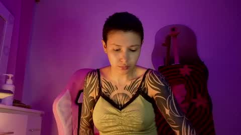 vee online show from April 2026 11:31:02 PM