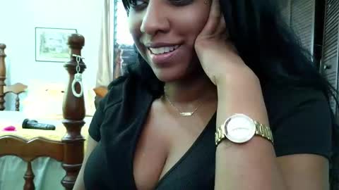 Snapshot of goddess_xandra_xquisite chatting on March 2025 03:31:01 PM Xandra The Goddess online show from March 2025 03:31:01 PM