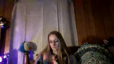 Snapshot of goddesschloexo chatting on December 2025 03:55:01 AM GoddessChloexo online show from December 2025 03:55:01 AM