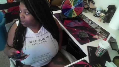 Snapshot of goddesscocoaa chatting on December 2024 05:51:02 PM Goddess Cocoa online show from December 2024 05:51:02 PM