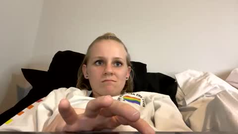 Snapshot of goddessfeyaa chatting on December 2024 02:10:02 AM feyaa22 online show from December 2024 02:10:02 AM