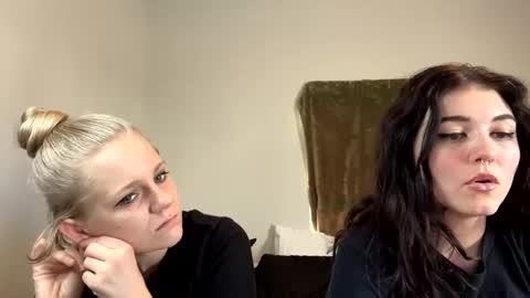 Snapshot of goddessfeyaa chatting on December 2024 02:16:01 PM feyaa22 online show from December 2024 02:16:01 PM