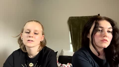 Snapshot of goddessfeyaa chatting on December 2024 06:24:02 PM feyaa22 online show from December 2024 06:24:02 PM