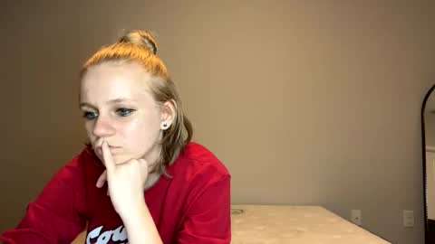 Snapshot of goddessfeyaa chatting on January 2025 01:50:01 AM feyaa22 online show from January 2025 01:50:01 AM