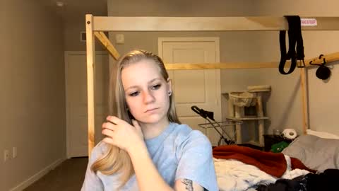 Snapshot of goddessfeyaa chatting on January 2025 01:06:02 PM feyaa22 online show from January 2025 01:06:02 PM