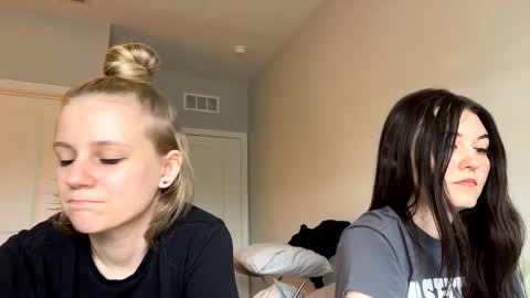 Snapshot of goddessfeyaa chatting on January 2025 04:26:01 PM feyaa22 online show from January 2025 04:26:01 PM