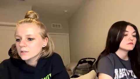 Snapshot of goddessfeyaa chatting on January 2025 03:09:01 AM feyaa22 online show from January 2025 03:09:01 AM