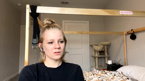 Snapshot of goddessfeyaa chatting on January 2025 04:04:01 PM feyaa22 online show from January 2025 04:04:01 PM