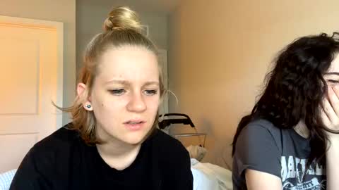 Snapshot of goddessfeyaa chatting on January 2025 04:43:02 PM feyaa22 online show from January 2025 04:43:02 PM