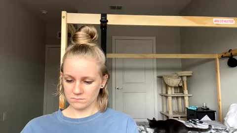 Snapshot of goddessfeyaa chatting on January 2025 04:19:02 PM feyaa22 online show from January 2025 04:19:02 PM