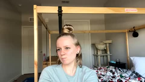 Snapshot of goddessfeyaa chatting on January 2025 08:42:01 PM feyaa22 online show from January 2025 08:42:01 PM