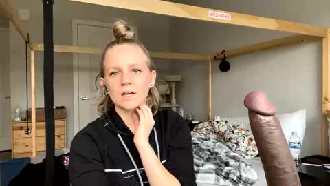 Snapshot of goddessfeyaa chatting on February 2025 04:44:01 PM feyaa22 online show from February 2025 04:44:01 PM