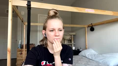 Snapshot of goddessfeyaa chatting on February 2025 04:36:01 PM feyaa22 online show from February 2025 04:36:01 PM